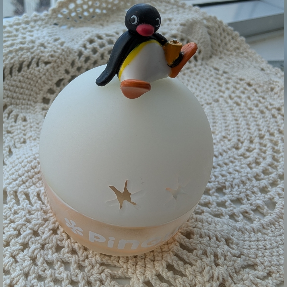 Pingu Figurine (Empty Fragrance Diffuser)